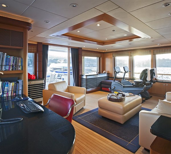 The 43m Yacht ANGIAMO