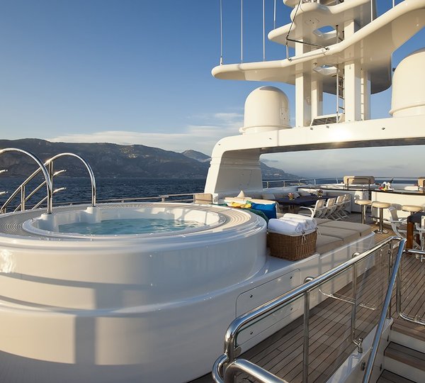 The 43m Yacht ANGIAMO