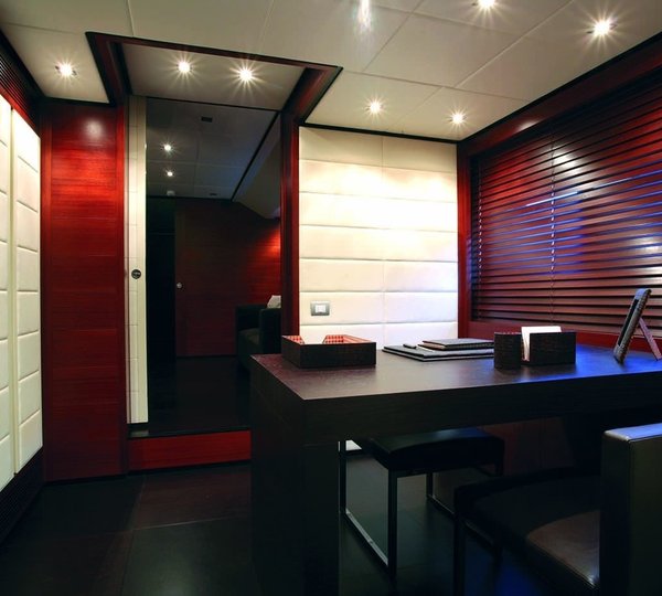 The 43m Yacht ANNAMIA