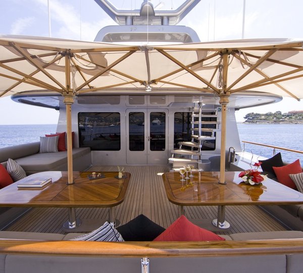 Sitting: Yacht SILVER DREAM's Sun Deck Image