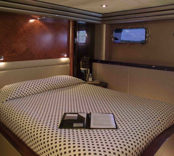 Guest's Cabin Aboard Yacht SILVER DREAM