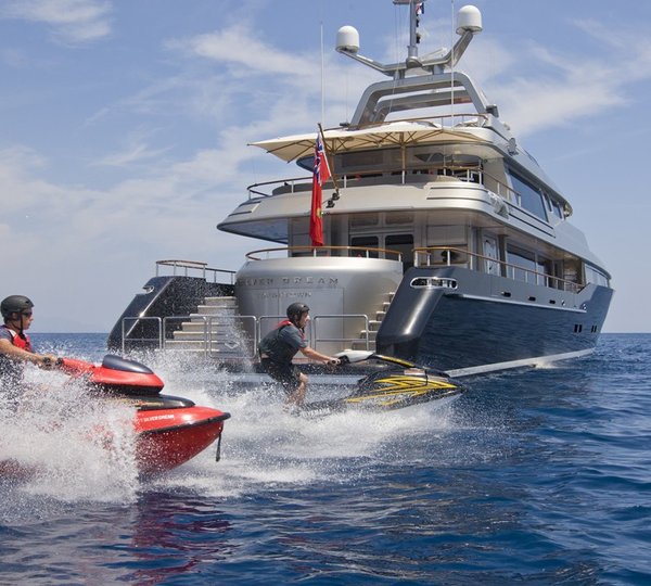 Jetski Skiing: Yacht SILVER DREAM's Aft Captured