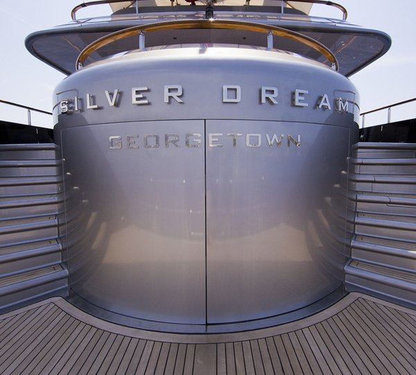 Name Plate: Yacht SILVER DREAM's Close Up Pictured