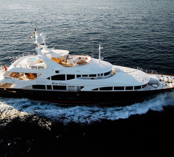 Cruising Premier Overview Aboard Yacht BLUE VISION