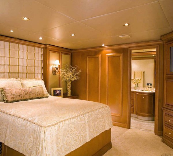 Guest's Cabin On Yacht M3