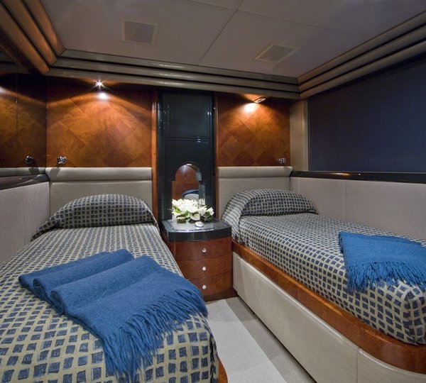 Twin Bed Cabin On Yacht SILVER DREAM