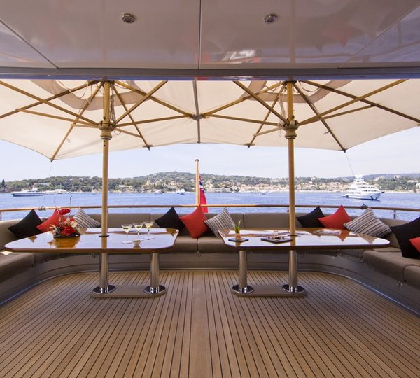 Bridgedeck Deck Eating/dining On Yacht SILVER DREAM