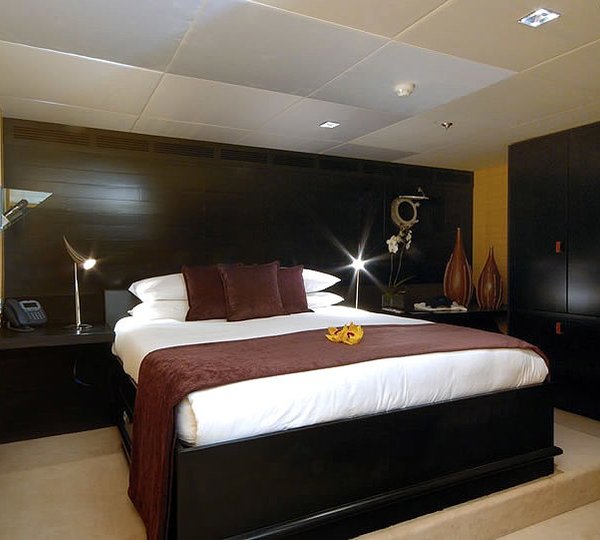 Guest's 22bamboo 22 Cabin Aboard Yacht FATHOM