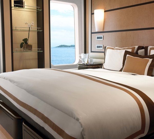 Cabin On Yacht HARLE