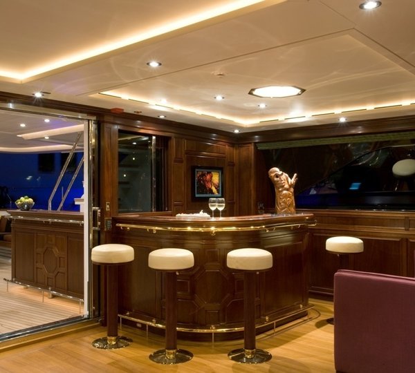 Saloon Drinks Bar On Yacht HELIOS