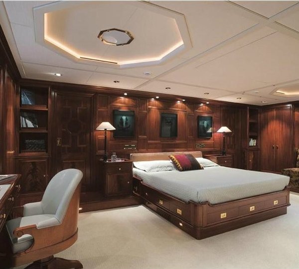 The 45m Yacht HELIOS