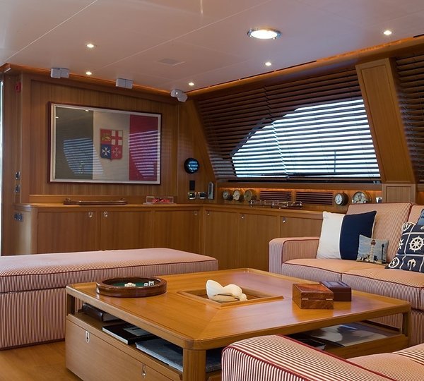 Saloon Aboard Yacht HERITAGE