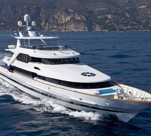 The 46m Yacht ONTARIO