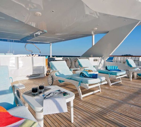 Life Aboard Yacht ONTARIO
