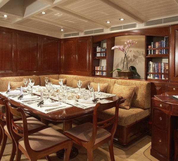 Eating/dining Saloon On Yacht WINDROSE OF AMSTERDAM