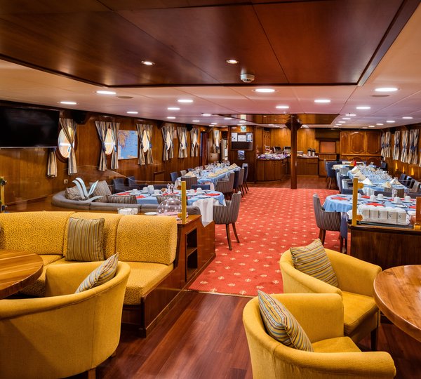 The 47m Yacht GALILEO