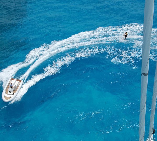 The 47m Yacht HYPERION