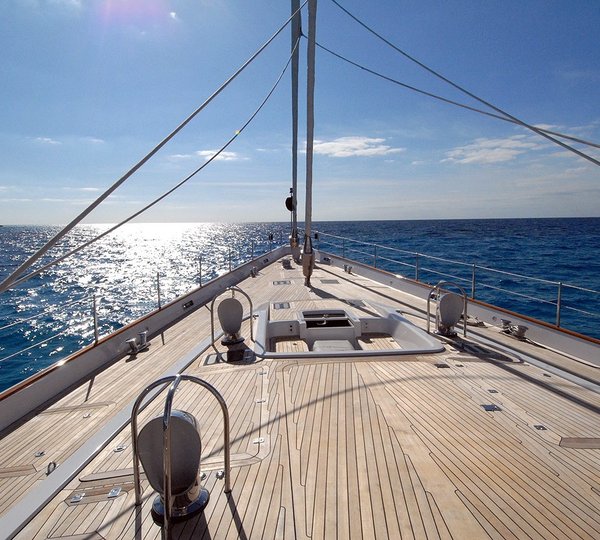 The 47m Yacht HYPERION