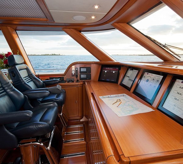 The 47m Yacht HYPERION