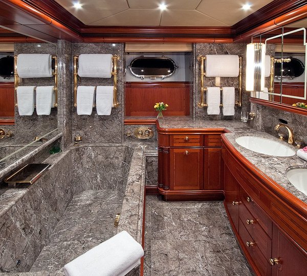 The 47m Yacht HYPERION