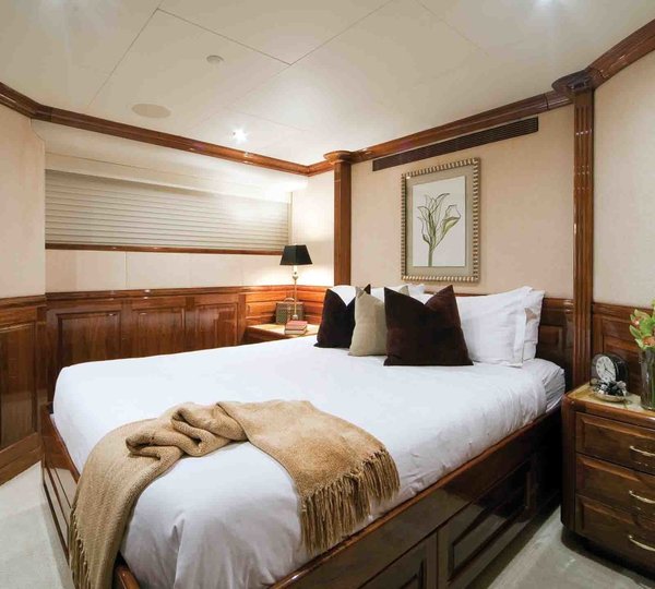 Guest's Cabin Aboard Yacht ONE MORE TOY