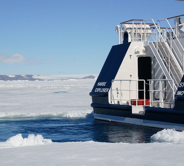 The 48m Yacht HANSE EXPLORER