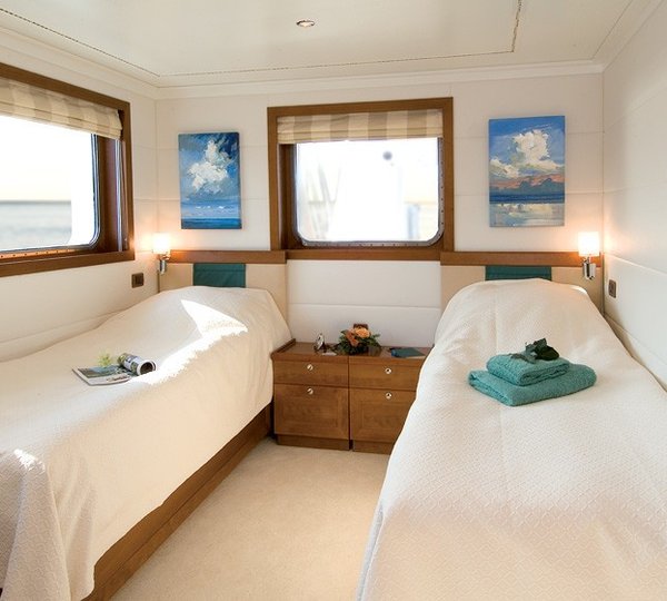 Twin Bed Cabin Aboard Yacht HANSE EXPLORER