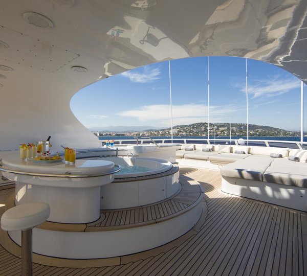 Hard Upper On Yacht KANALOA