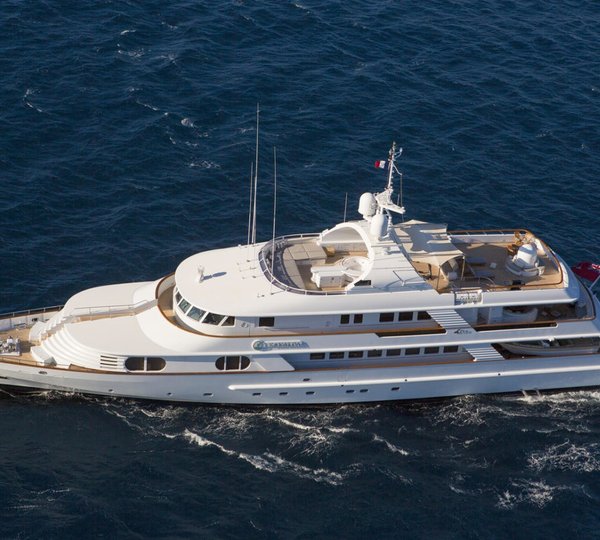 Cruising Aboard Yacht KANALOA