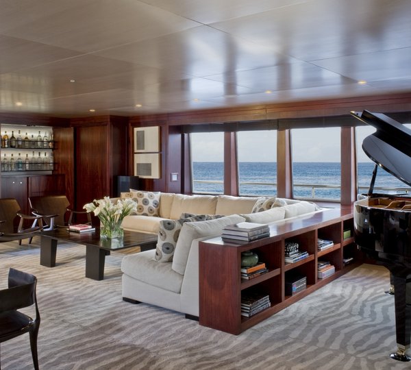 Top Saloon On Yacht CYAN