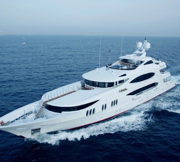 Cruising Aboard Yacht LOHENGRIN