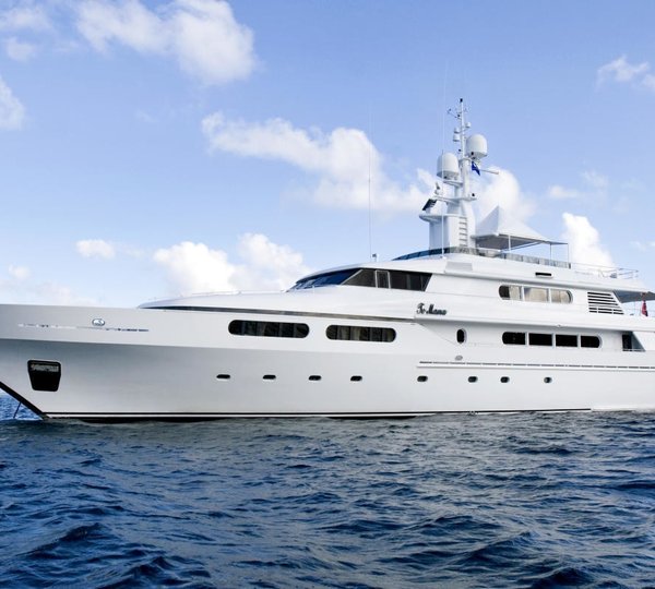 The 49m Yacht TE MANU