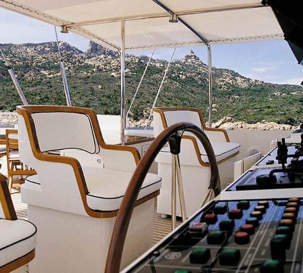 The 50m Yacht IS A ROSE