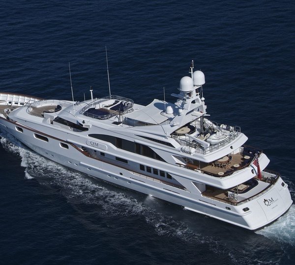 Cruising Aboard Yacht QM OF LONDON