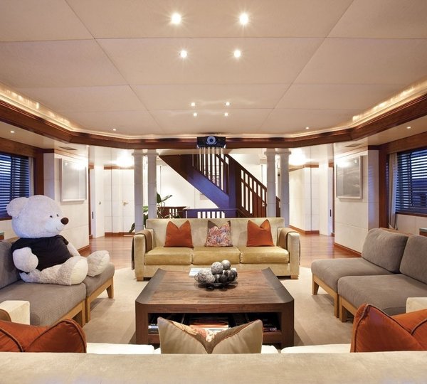 The 51m Yacht LAZY Z