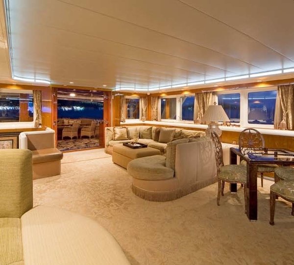 Premier Saloon On Yacht BIG EAGLE