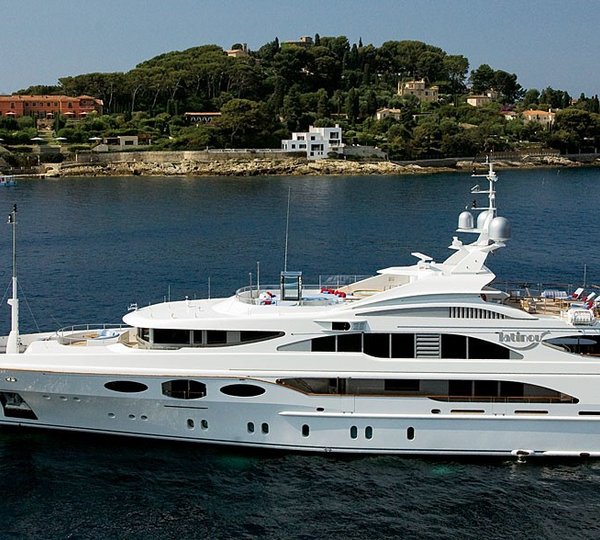 Premier Overview Aboard Yacht LATITUDE