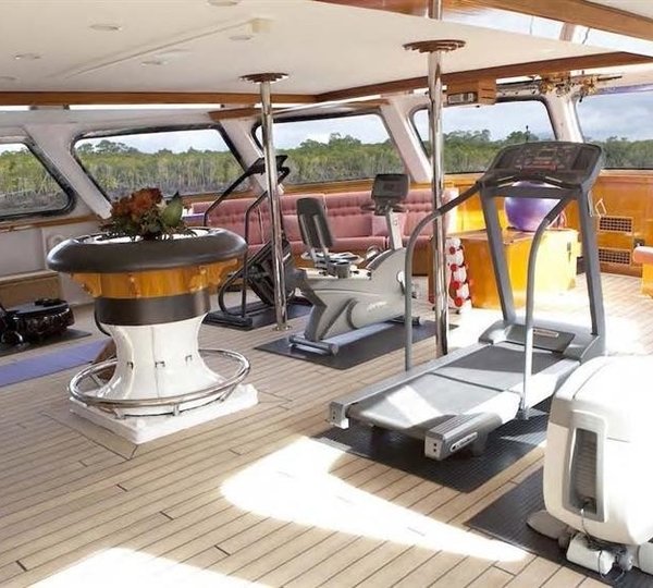 The 54m Yacht ITASCA