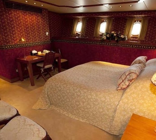 The 54m Yacht ITASCA