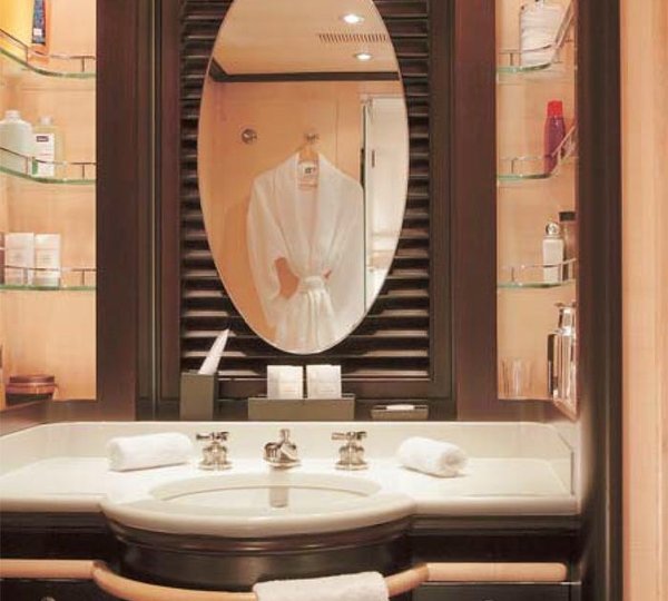 En Suite On Board Yacht PARSIFAL III