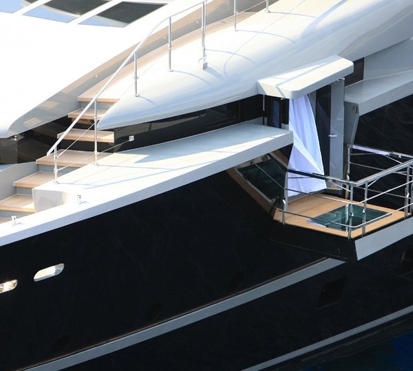 Balcony / Terrace Aboard Yacht SEA FORCE ONE