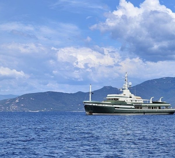 The 55m Yacht STEEL