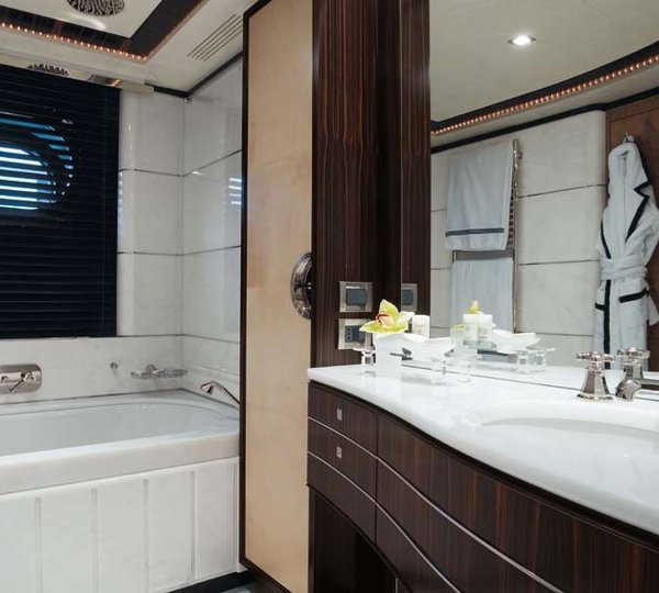 VIP Bath Aboard Yacht SELENE