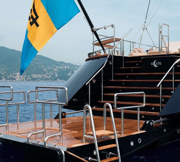 Profile Aspect: Yacht SELENE's Swimming Landing Pictured