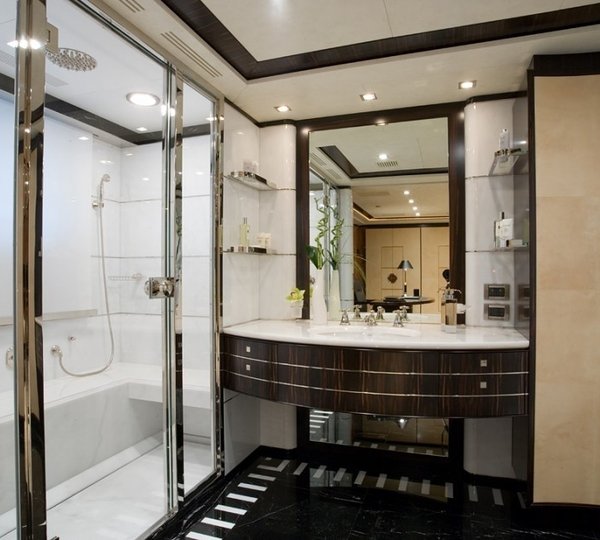 His Bath On Yacht SELENE