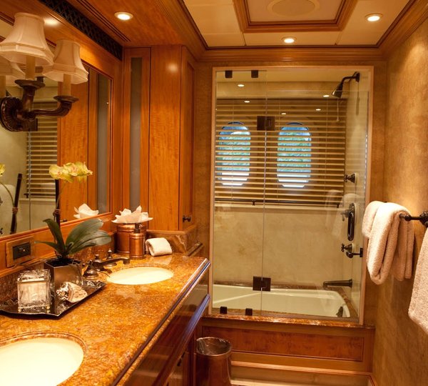 The 58m Yacht UNBRIDLED