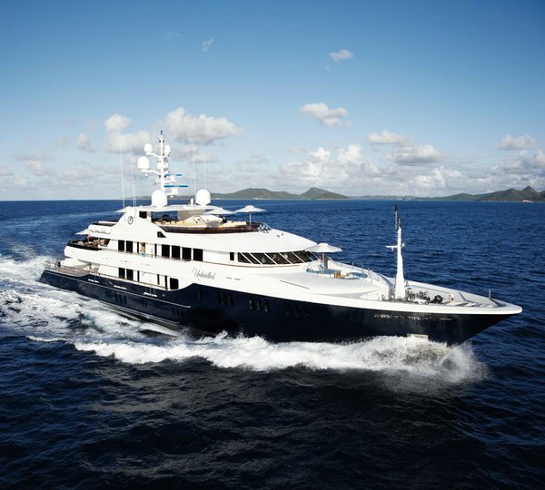 The 58m Yacht UNBRIDLED