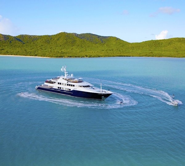 The 58m Yacht UNBRIDLED