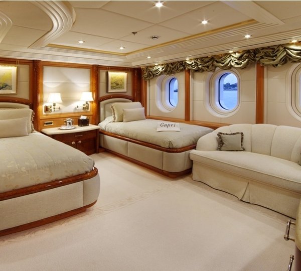 Guest's Twin Bed Cabin On Board Yacht CAPRI