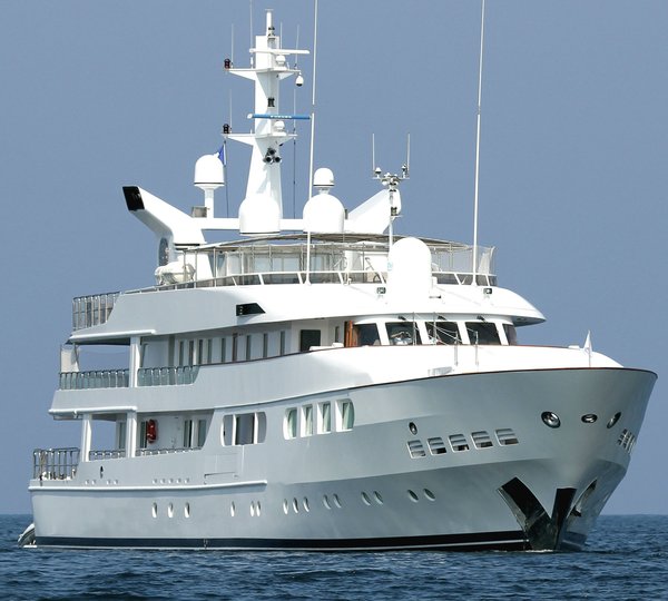 Forward On Board Yacht MAGNA GRECIA